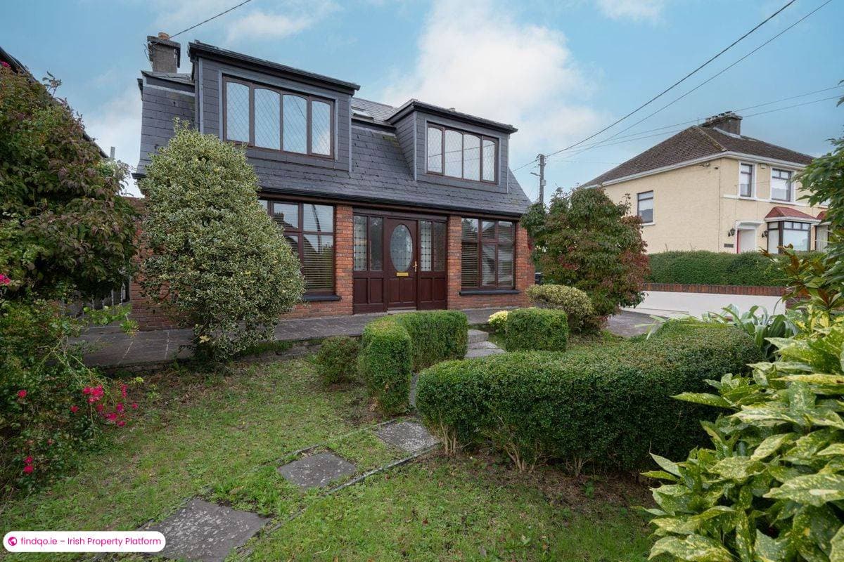 Detached house for Sale in The Lough, Cork