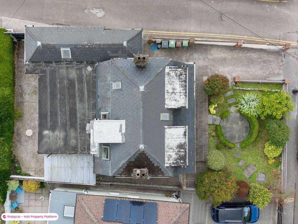 Detached house for Sale in The Lough, Cork