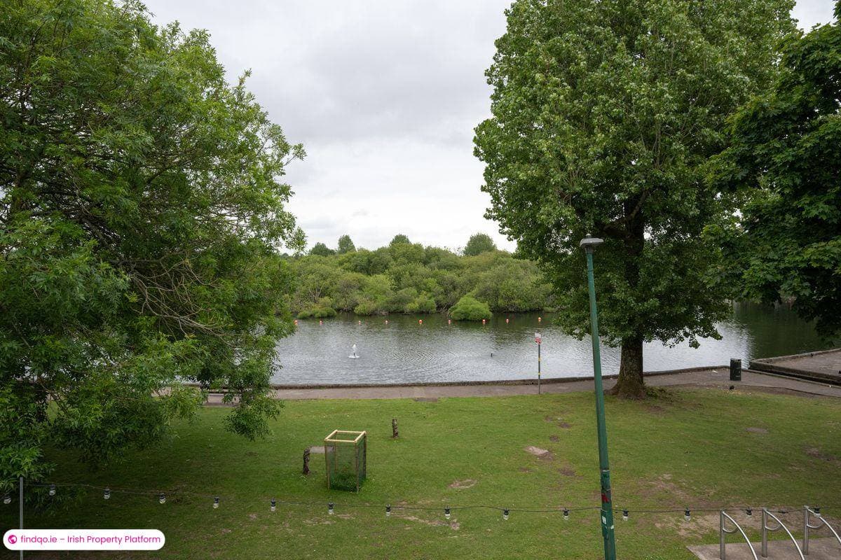 Restaurant / Bar / Hotel for Sale in The Lough, Cork