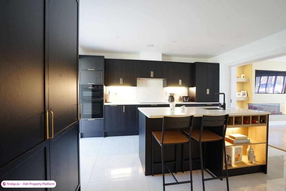 Semi-detached house for Sale in Passage East, Waterford, X91 X6FH