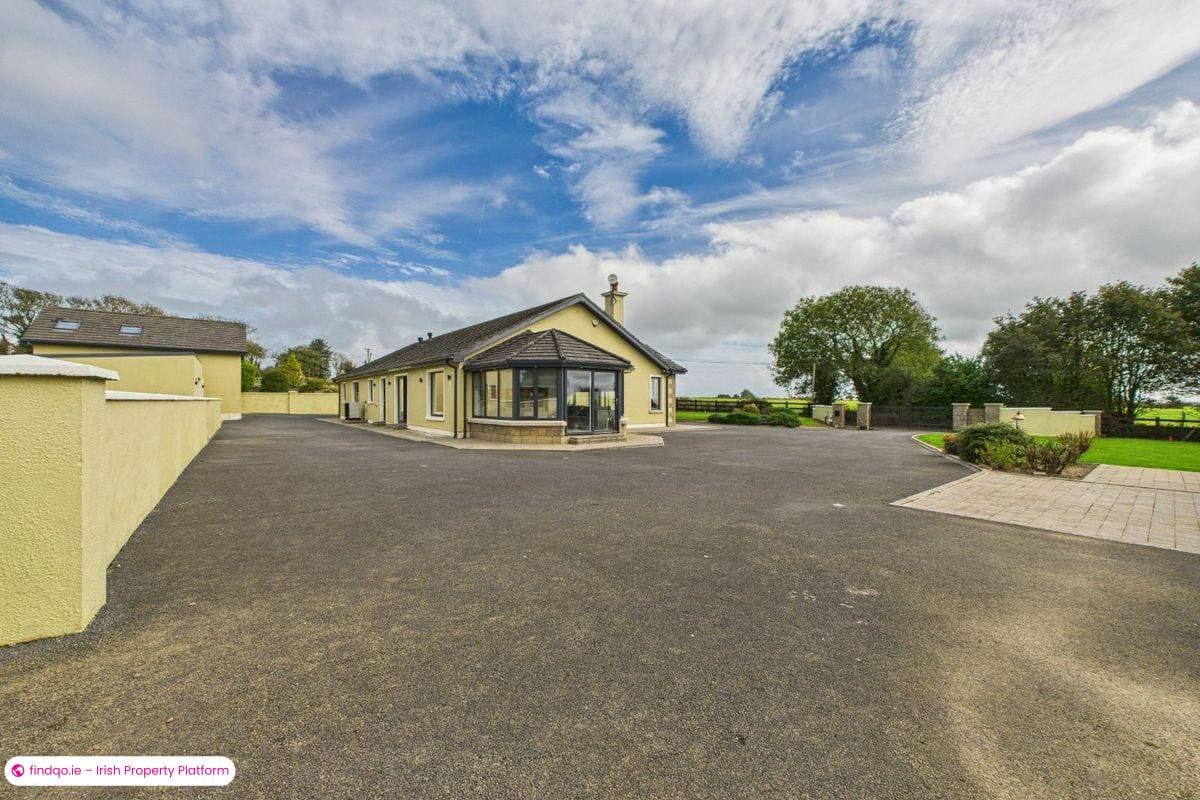 Detached house for Sale in Portlaw, Waterford, X91 A3N8