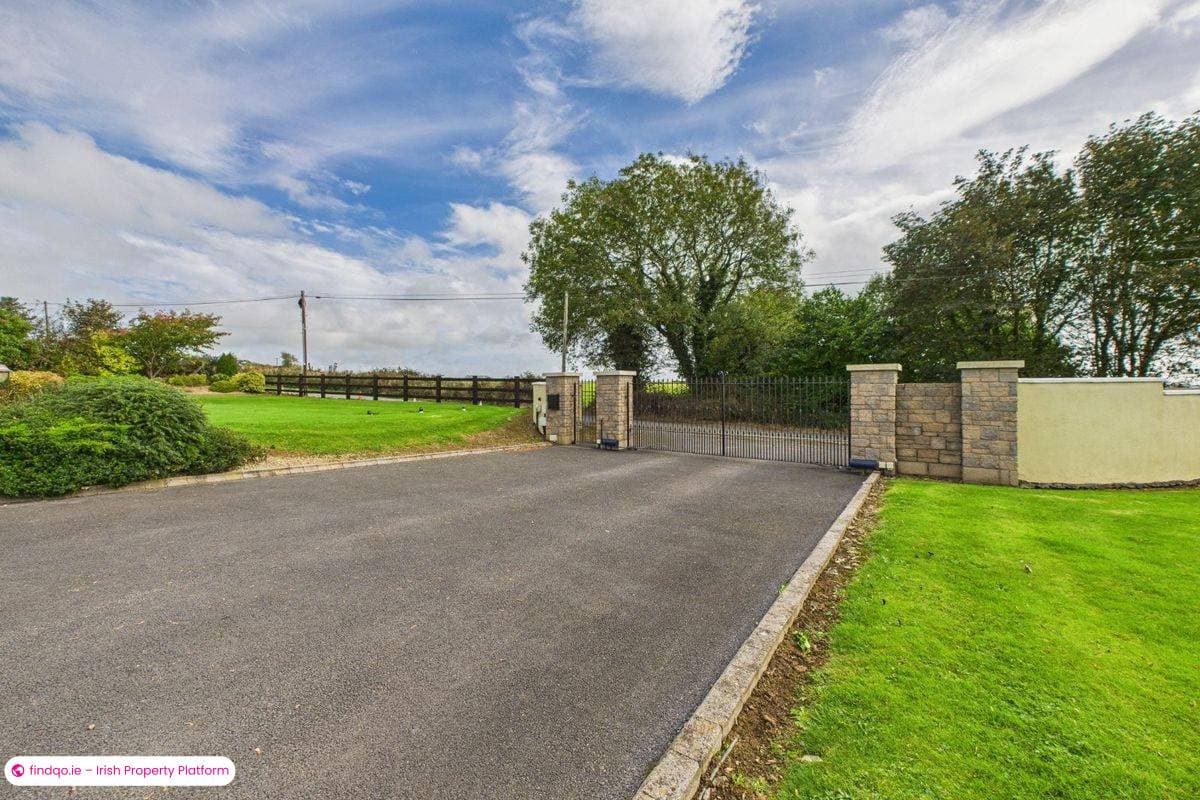 Detached house for Sale in Portlaw, Waterford, X91 A3N8