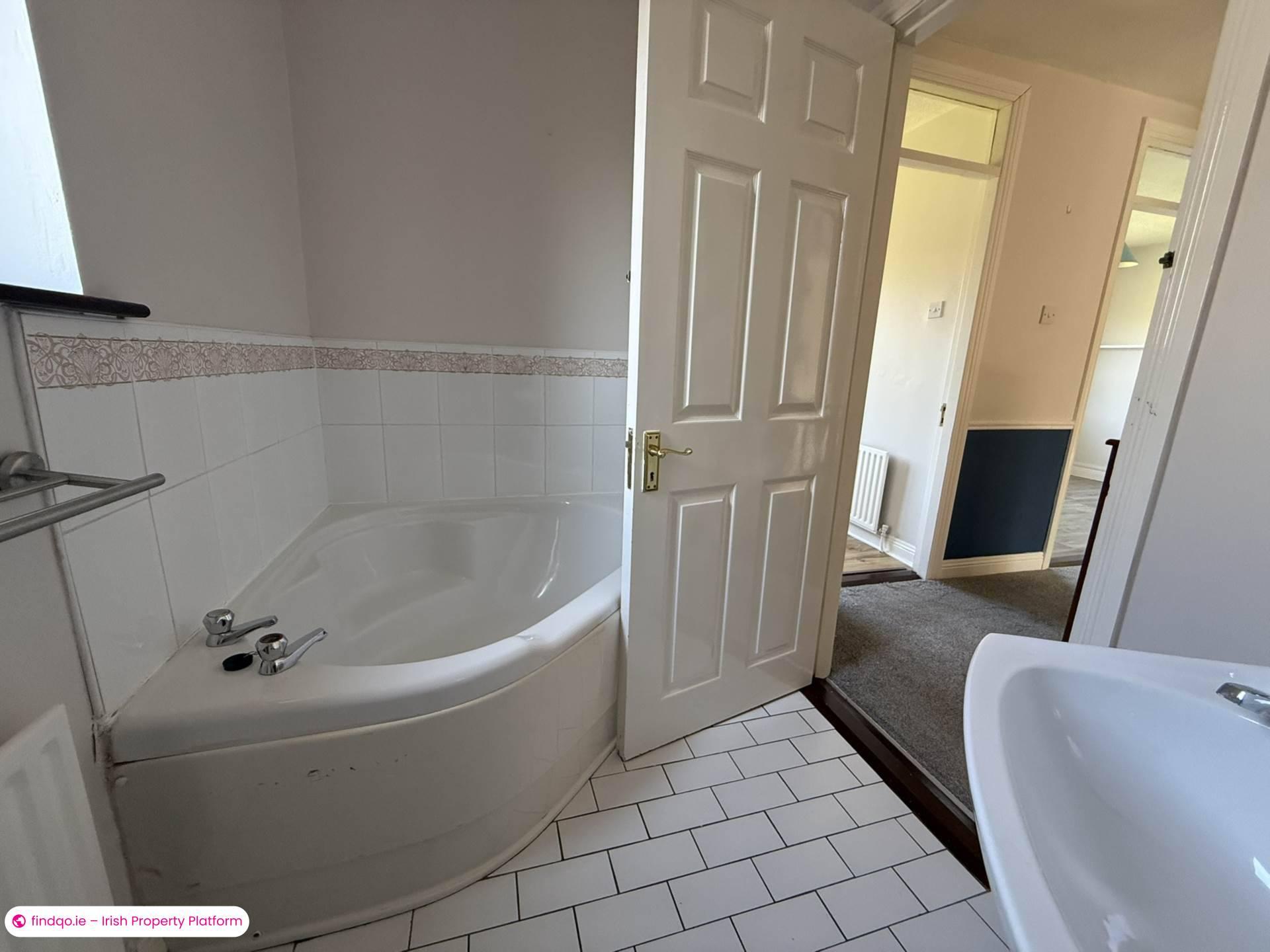 Semi-detached house for Sale in Clonmel, Tipperary