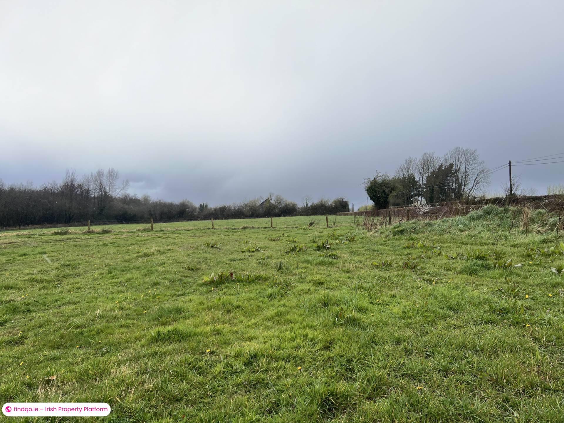 Commercial Site for Sale in Mullinahone, Tipperary