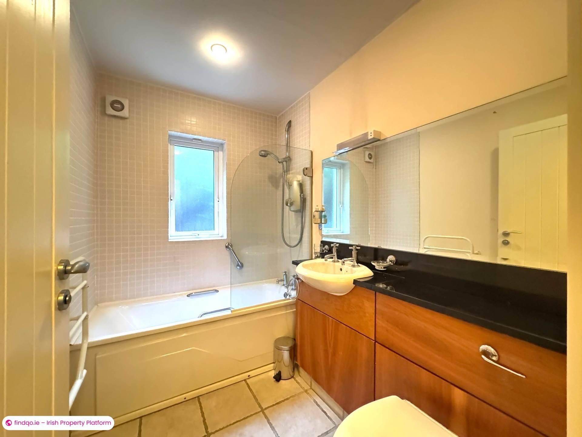 Detached house for Sale in Cahir, Tipperary