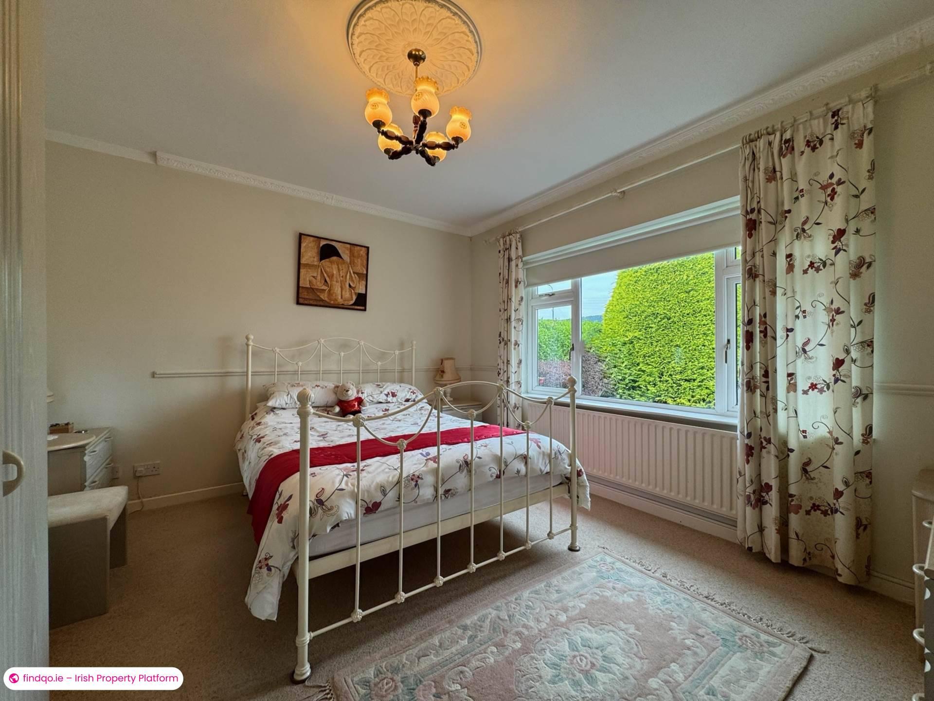 Bungalow for Sale in Cahir, Tipperary