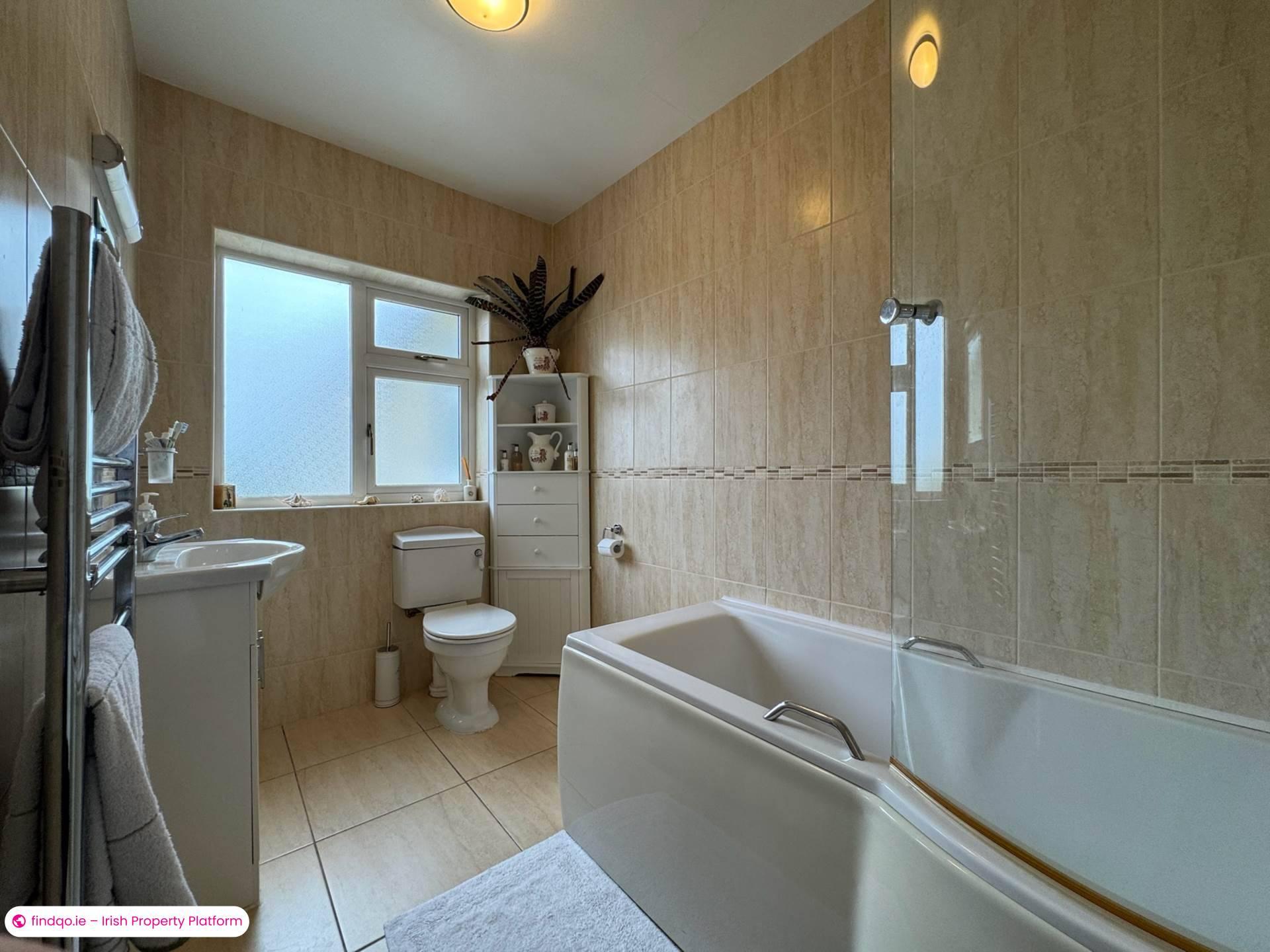 Bungalow for Sale in Cahir, Tipperary