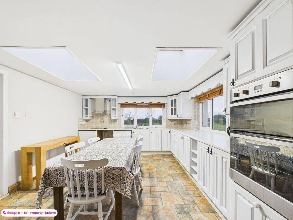 5 Bedroom House for Rent in Rochestown, Kilkenny