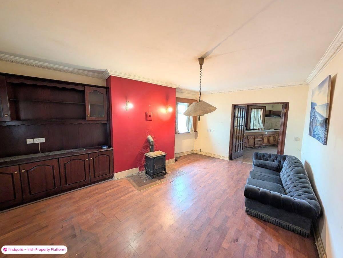 End of terrace house for Sale in Nenagh, Tipperary