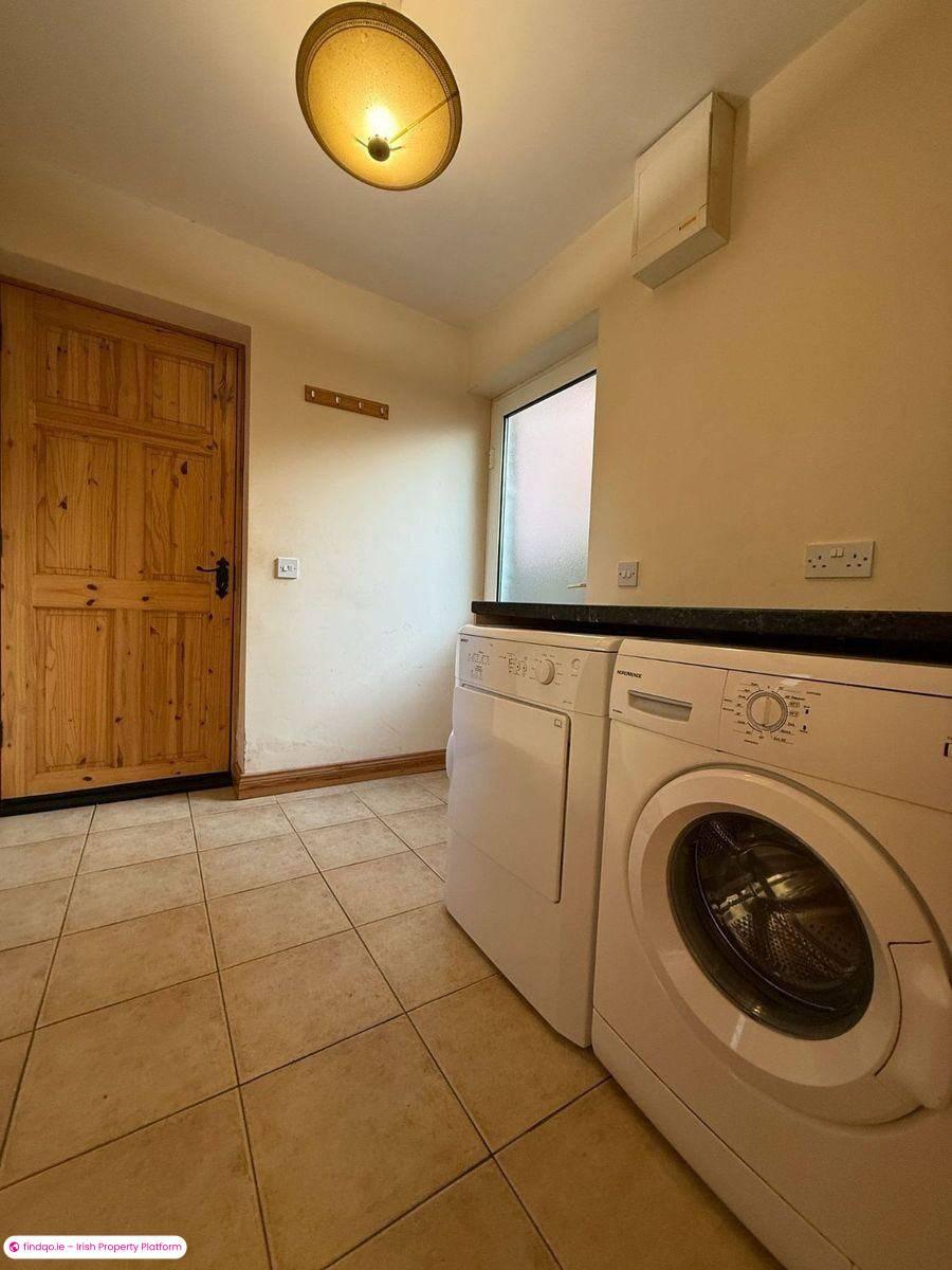 Semi-detached house for Sale in Ballaghaderreen, Roscommon