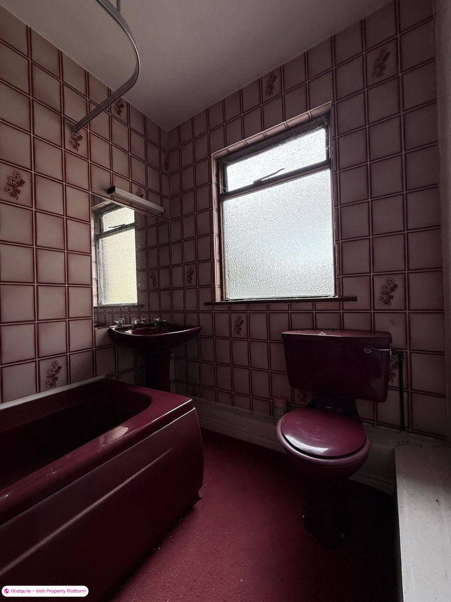 Townhouse for Sale in Charlestown, Mayo