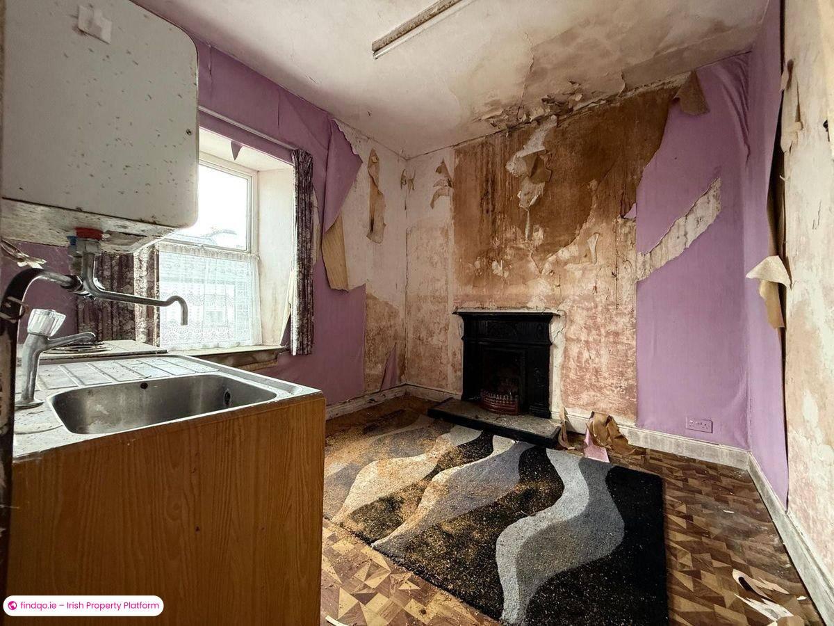 Townhouse for Sale in Charlestown, Mayo