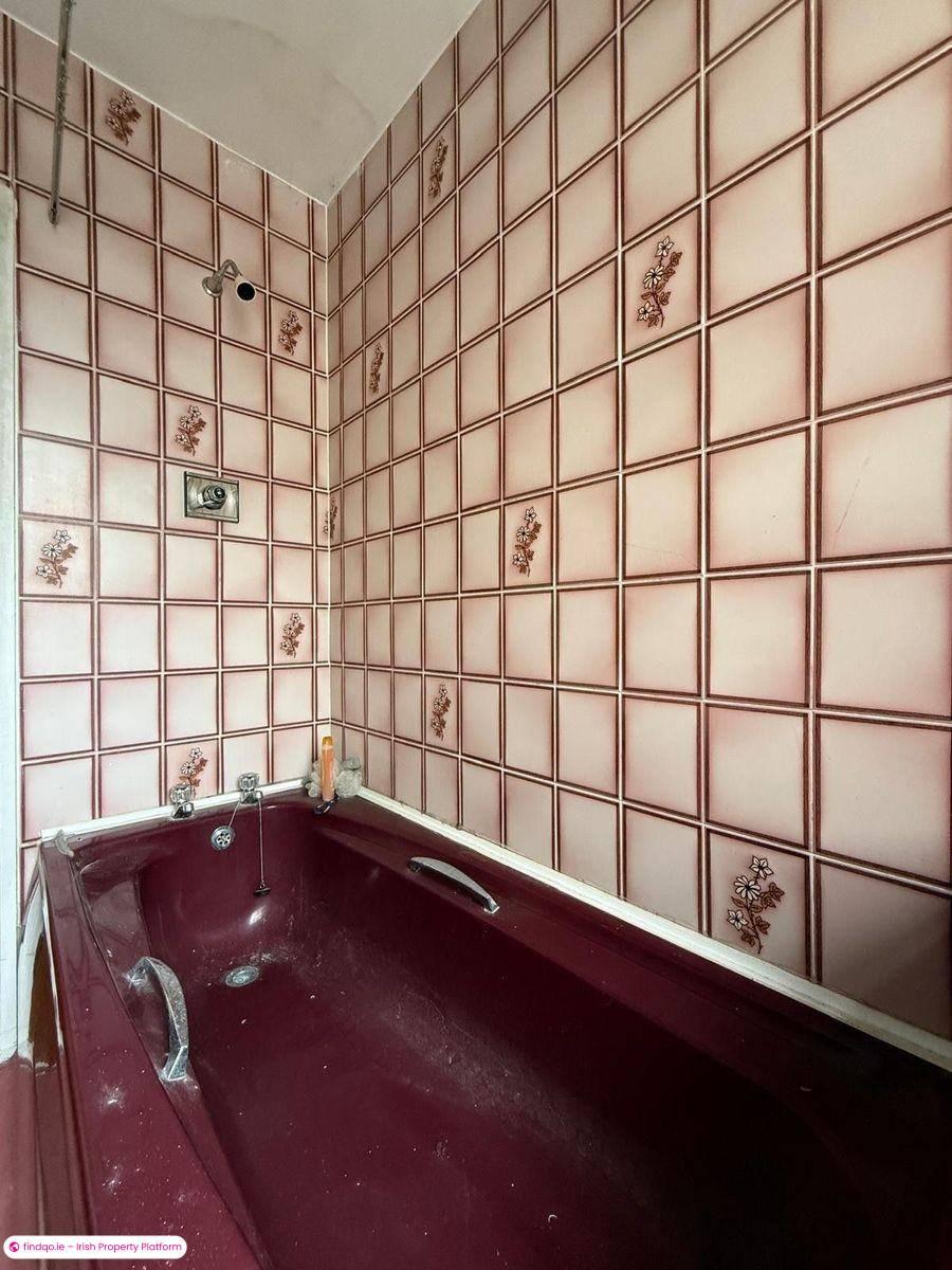 Townhouse for Sale in Charlestown, Mayo