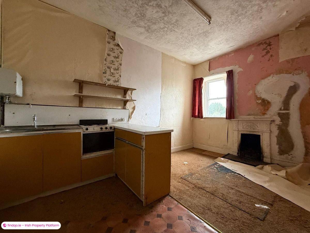 Townhouse for Sale in Charlestown, Mayo