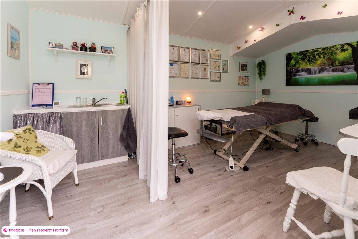 Semi-detached house for Sale in Woodview Park, Limerick, V94 Y3FV