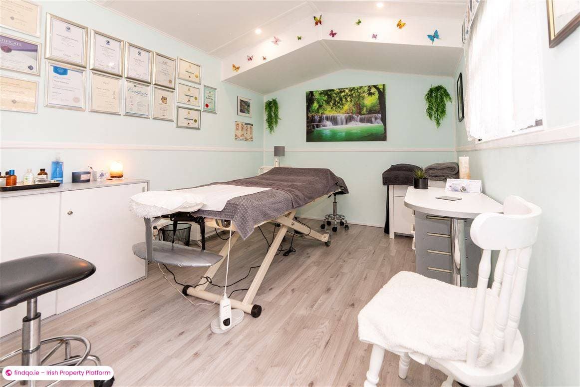 Semi-detached house for Sale in Woodview Park, Limerick, V94 Y3FV