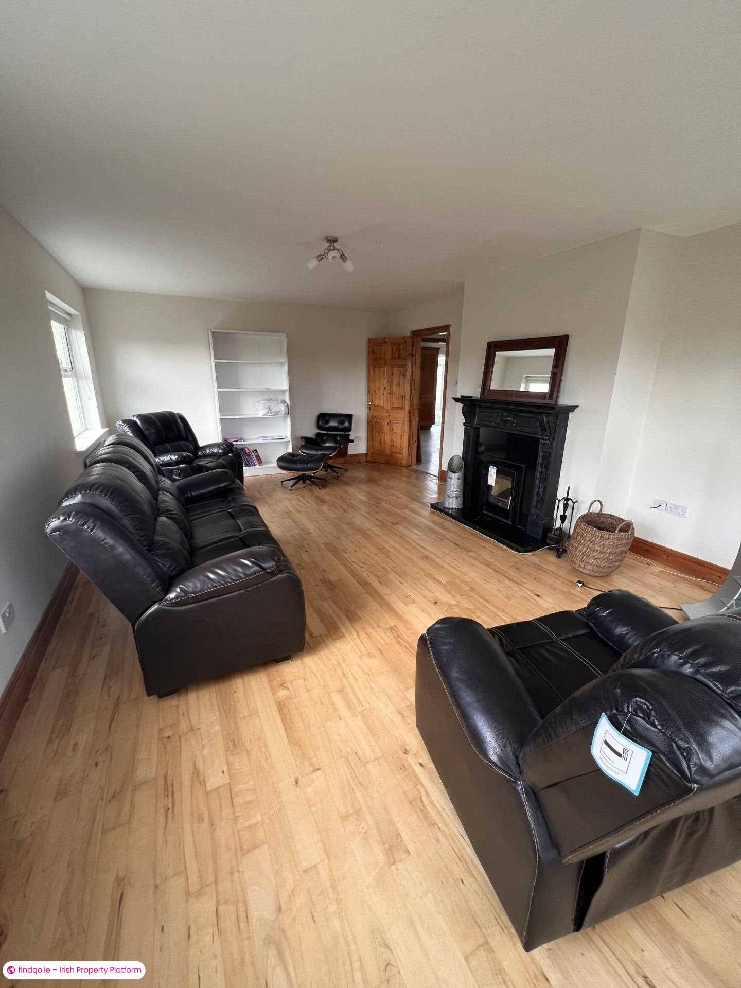 4 Bedroom Detached house for Rent in Listowel, Kerry