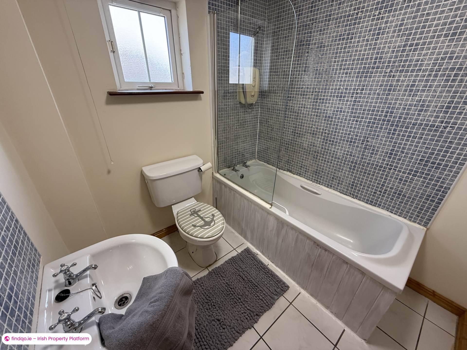 4 Bedroom Semi-detached house for Rent in Dooradoyle, Limerick