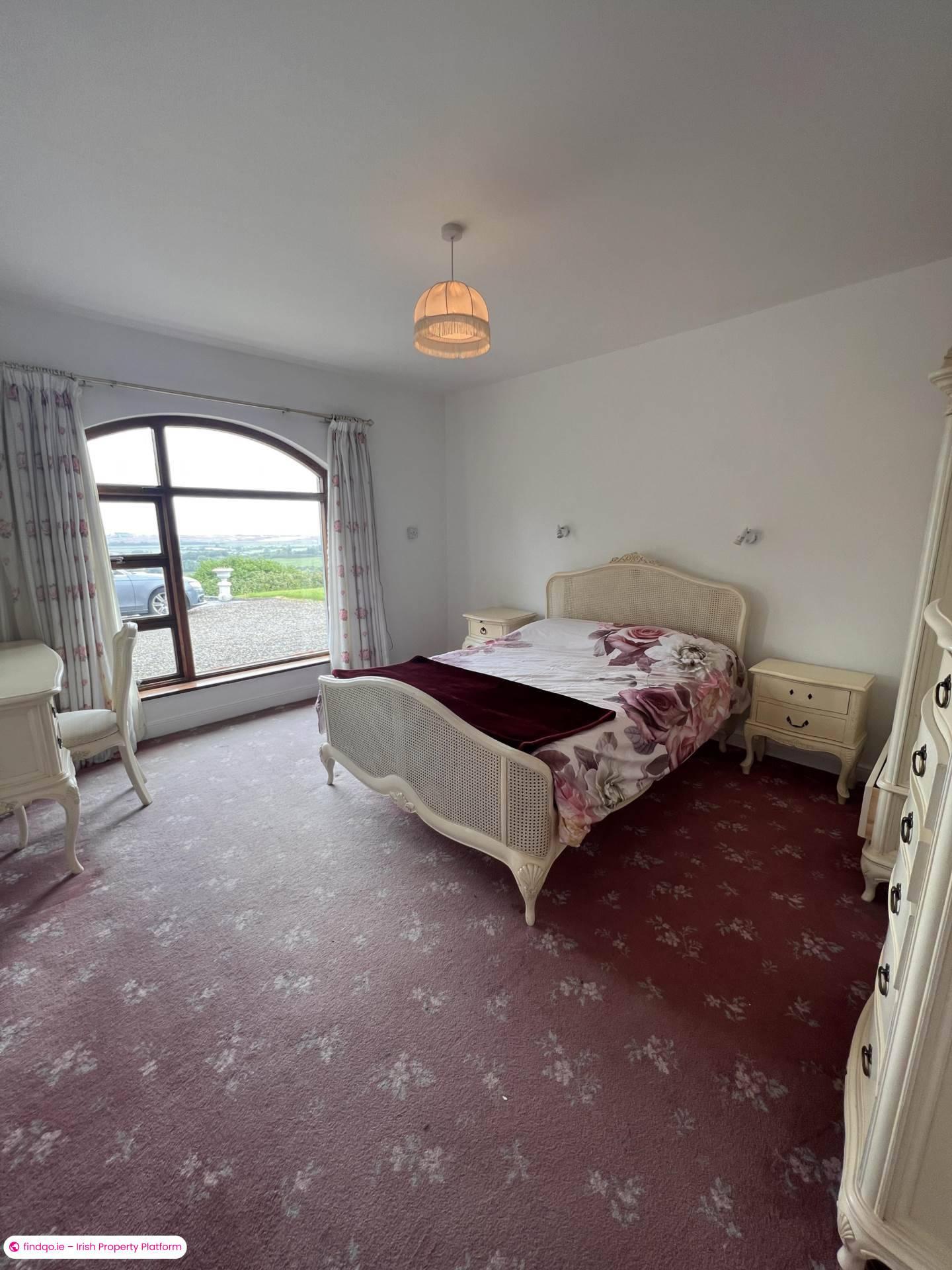 Bungalow for Sale in Ballynacragga, Foynes, Co Limerick