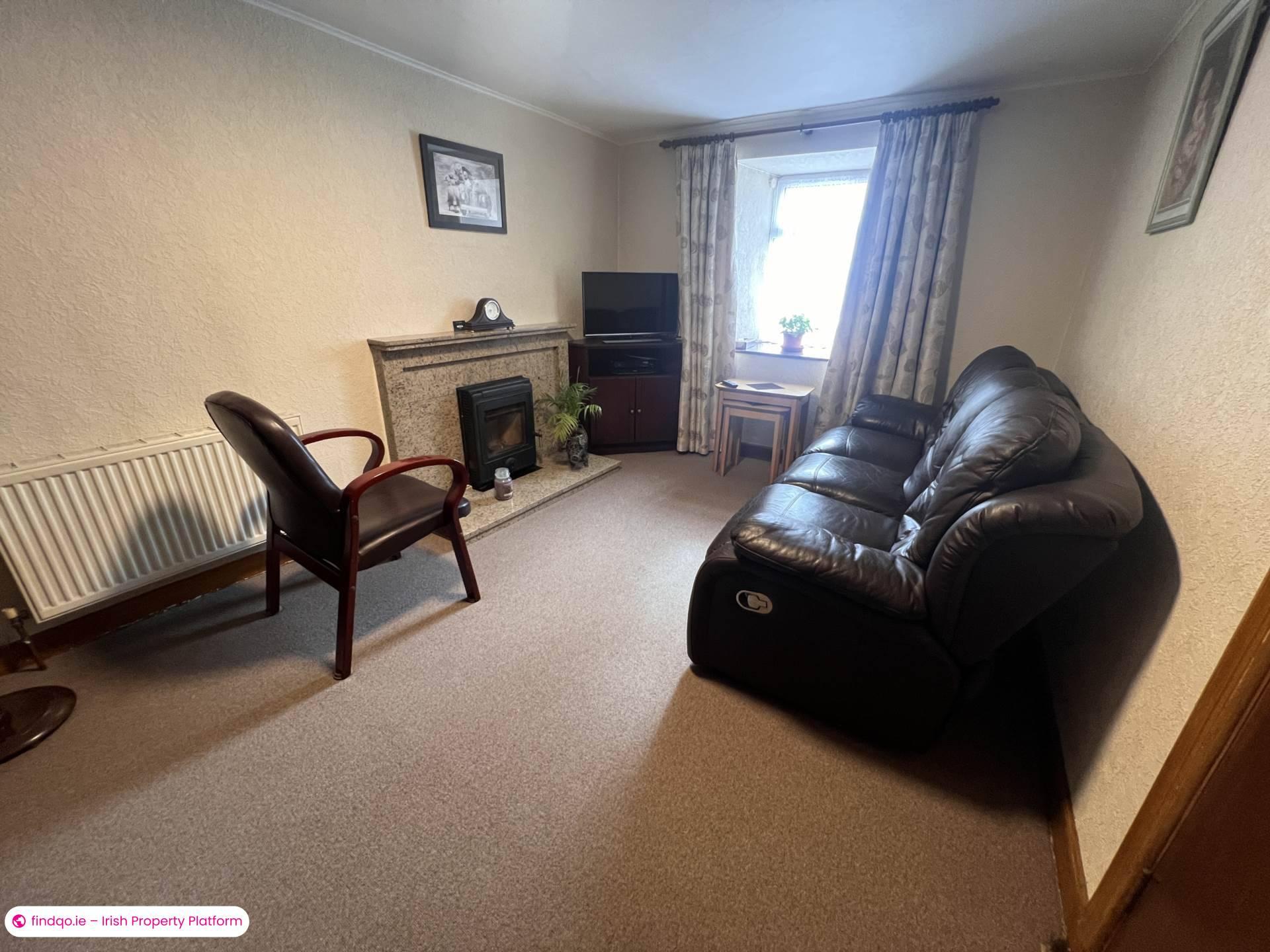 Terraced house for Sale in William Street, Askeaton