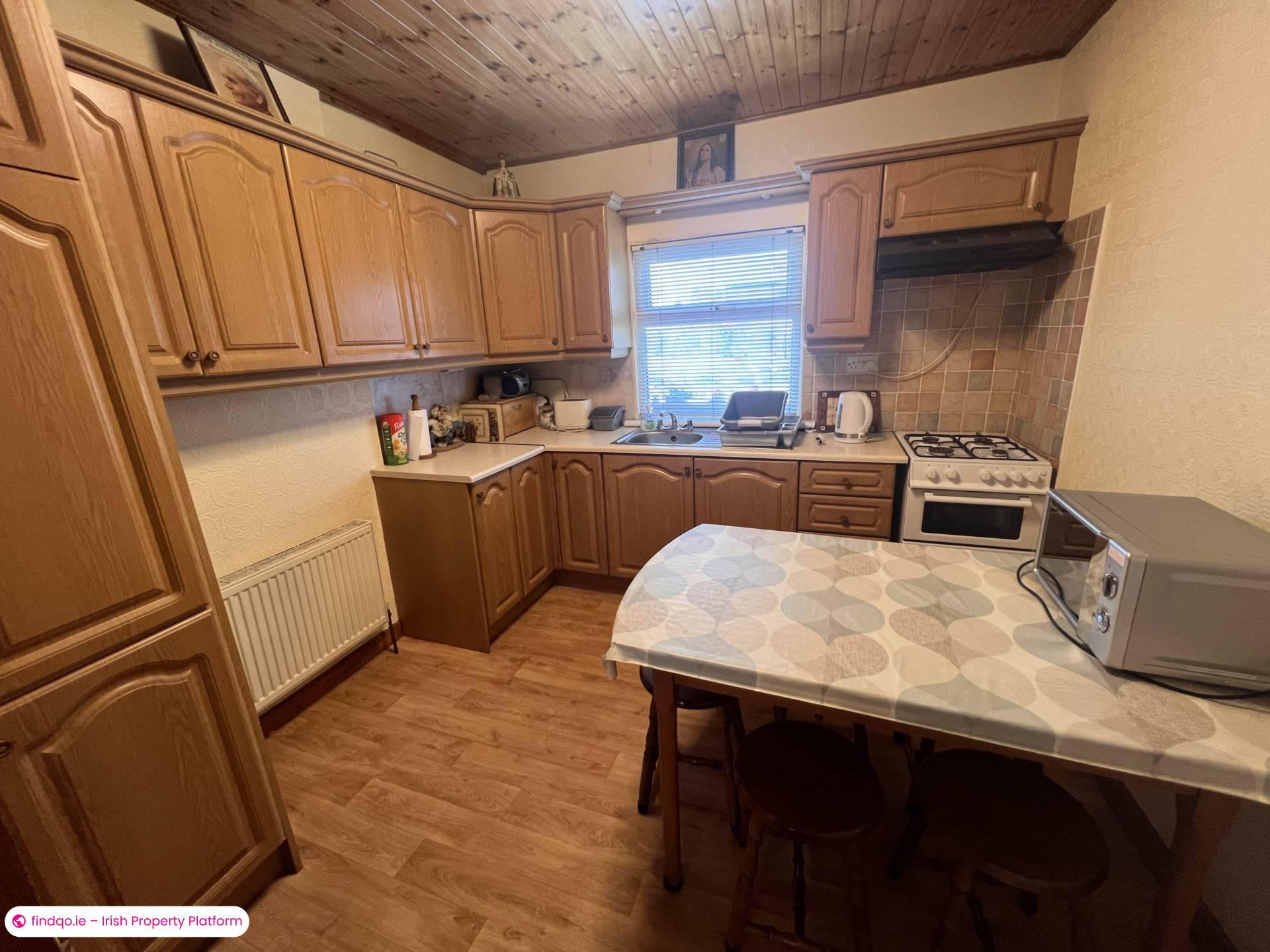 Terraced house for Sale in William Street, Askeaton