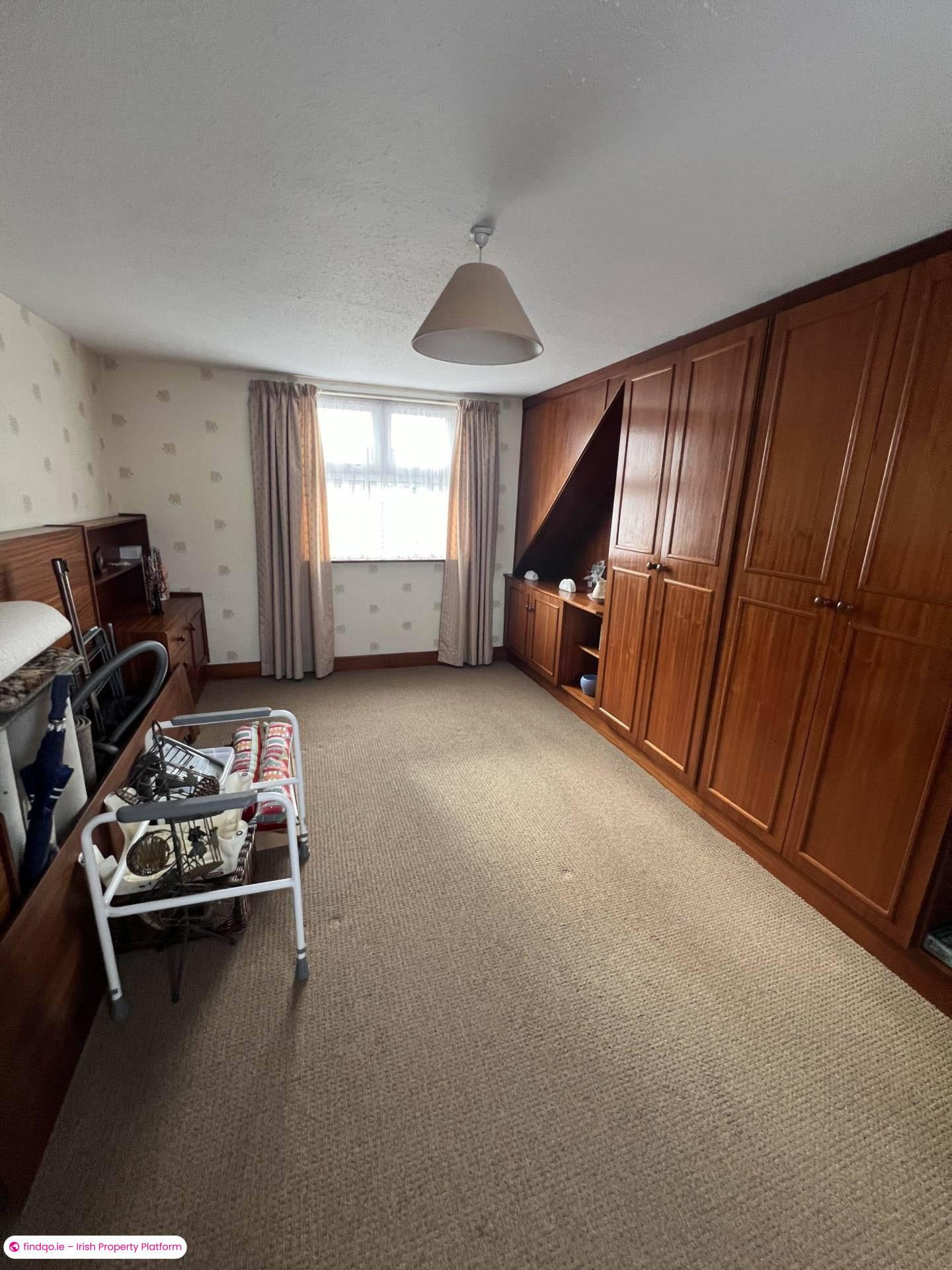 Terraced house for Sale in William Street, Askeaton