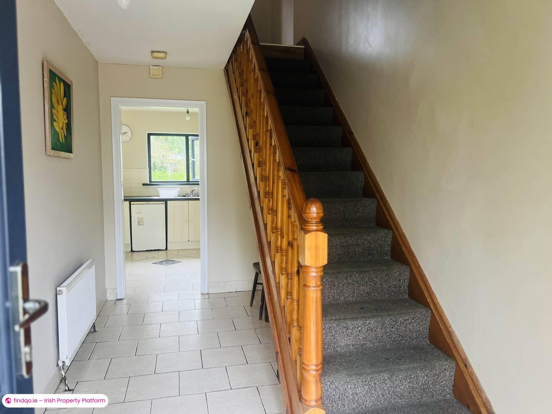 Semi-detached house for Sale in Courtfields, Raheen