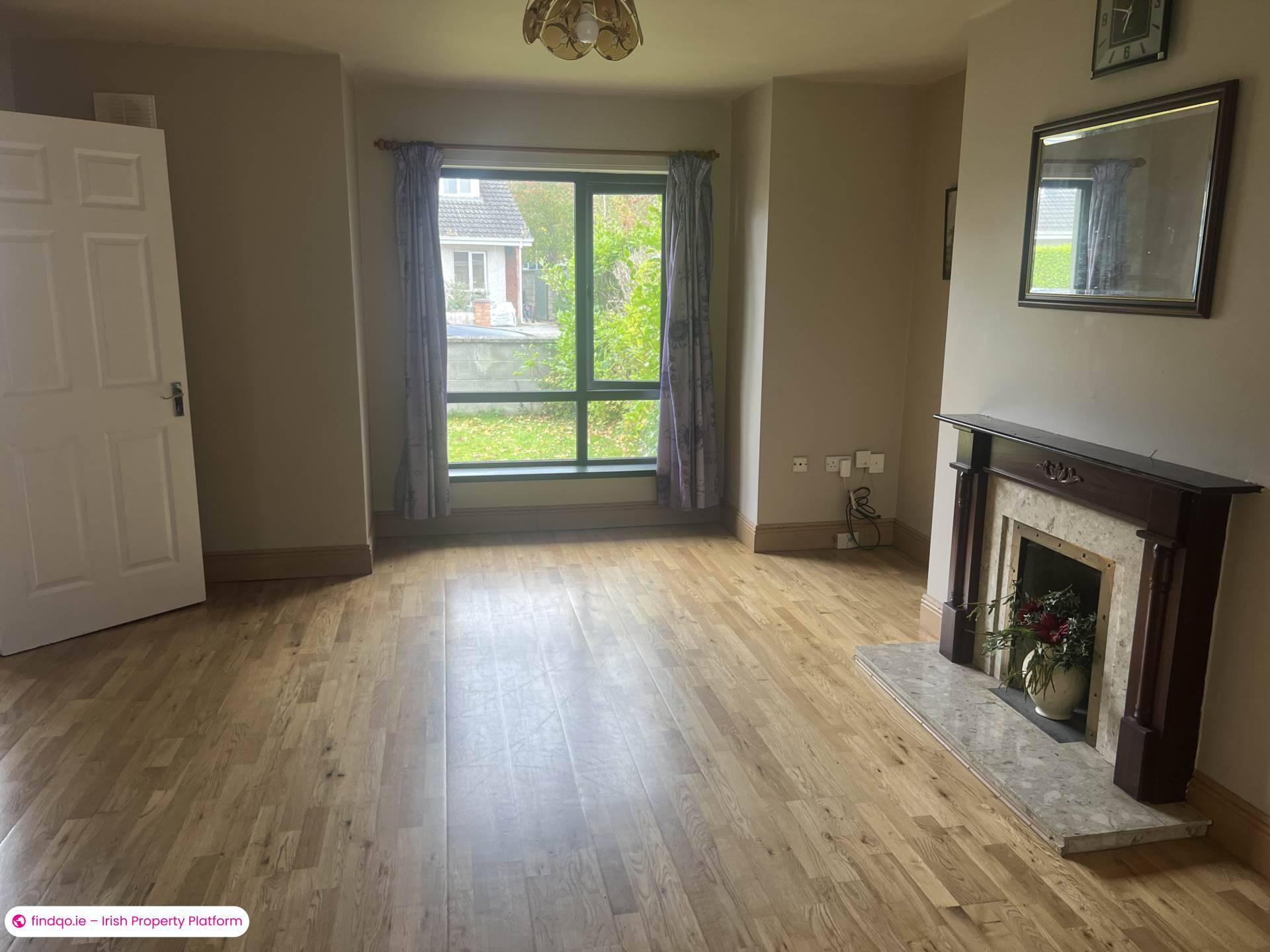 Semi-detached house for Sale in Courtfields, Raheen