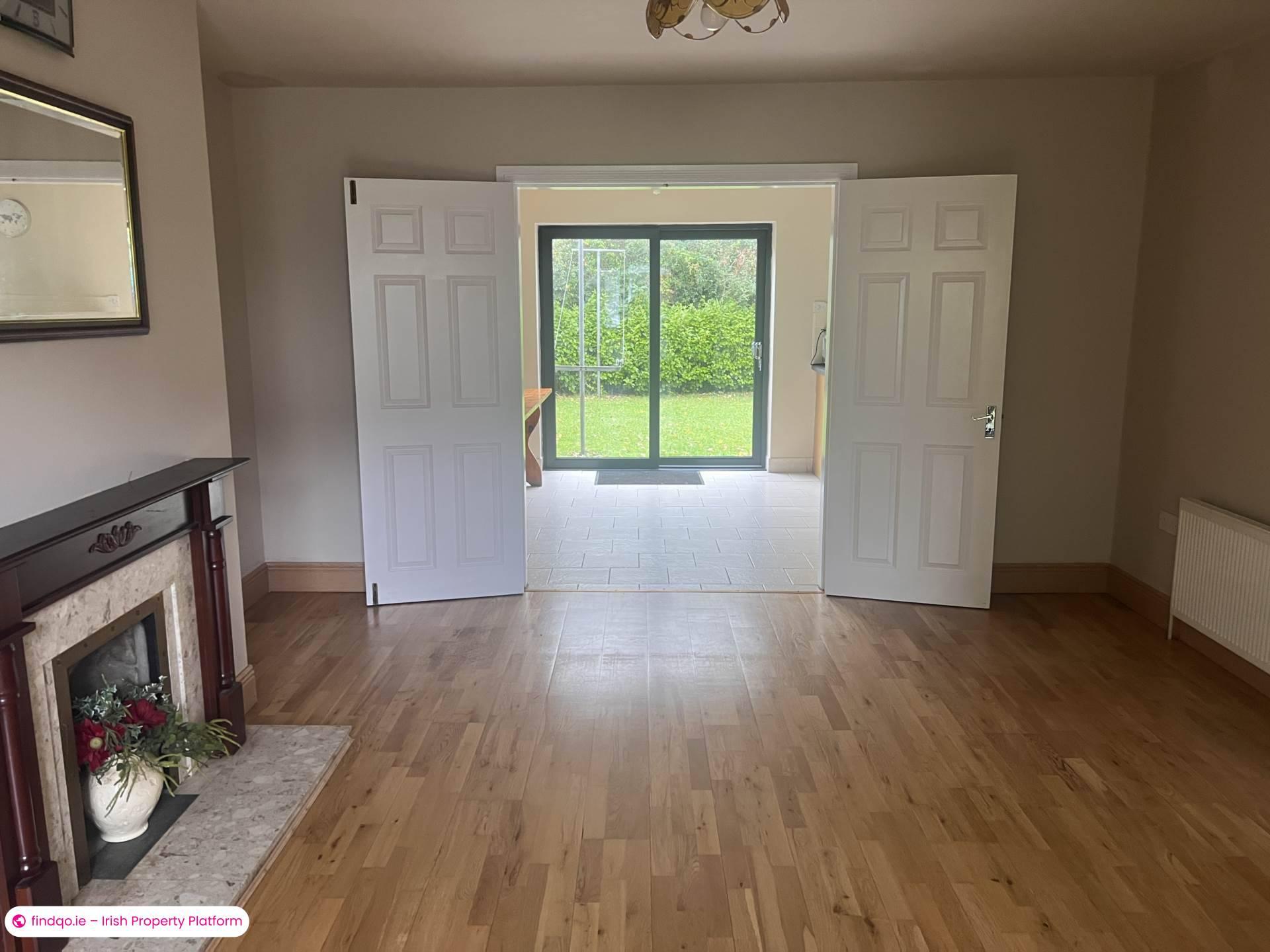 Semi-detached house for Sale in Courtfields, Raheen