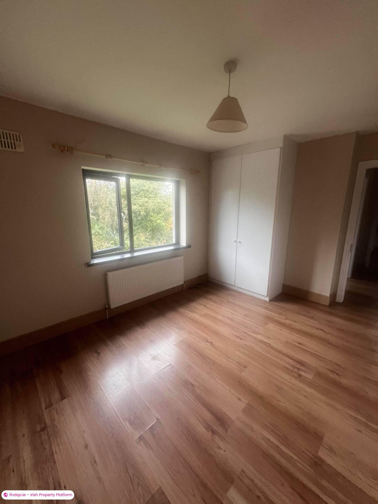 Semi-detached house for Sale in Courtfields, Raheen