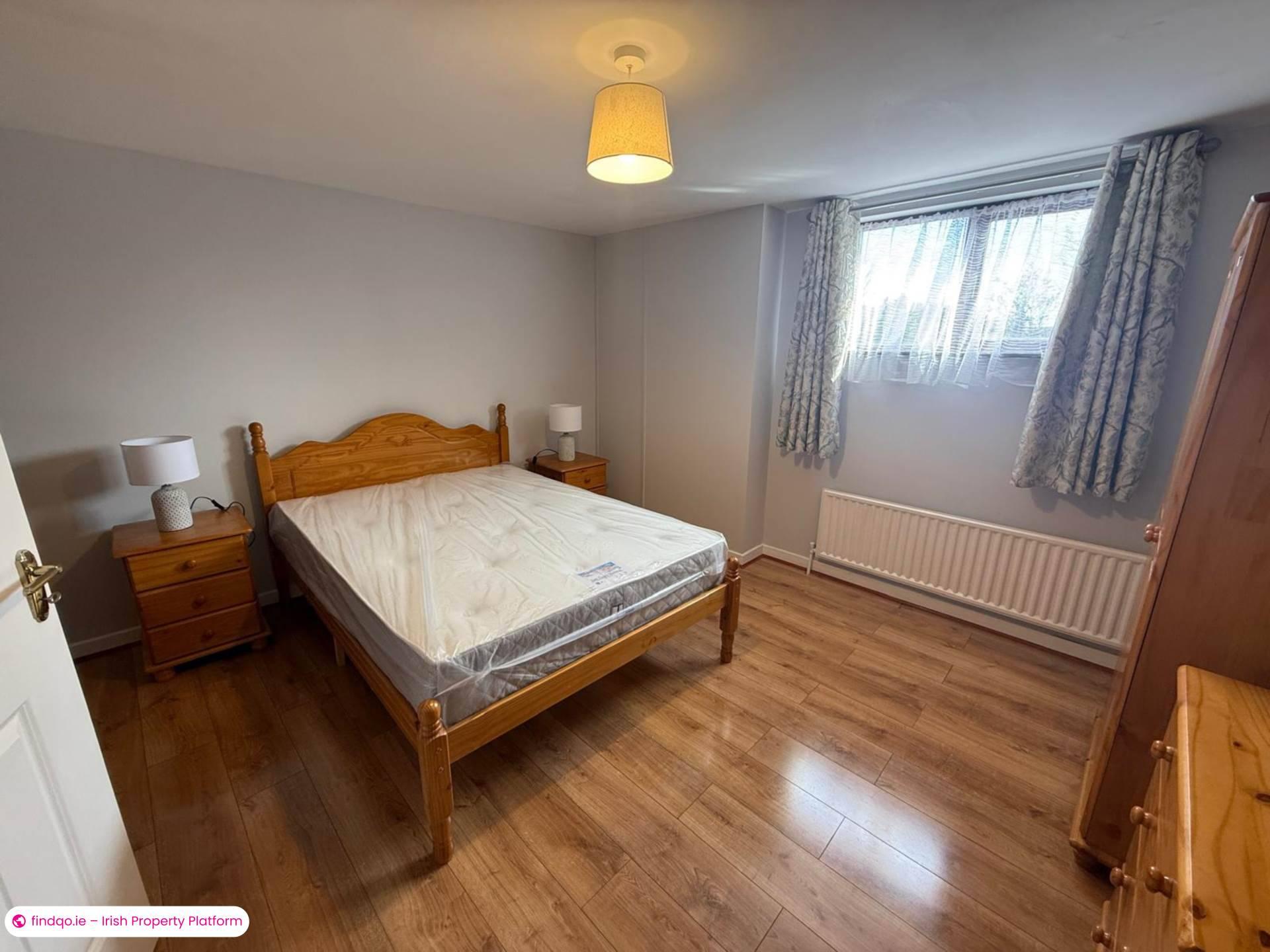 4 Bedroom Terraced house for Rent in Newcastle West, Limerick