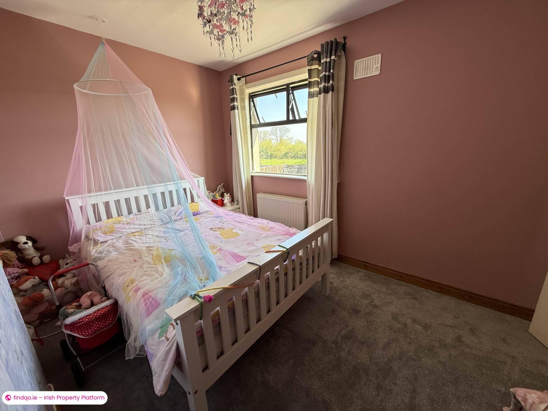 Semi-detached house for Sale in Dromcolliher, Limerick