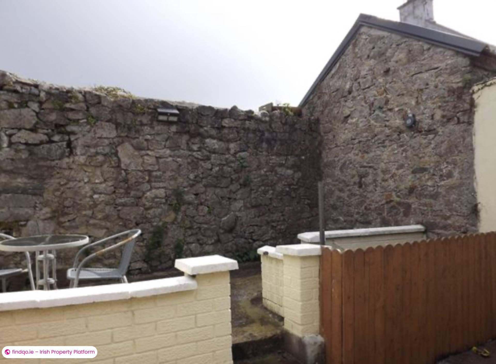 Terraced house for Sale in Askeaton, Limerick