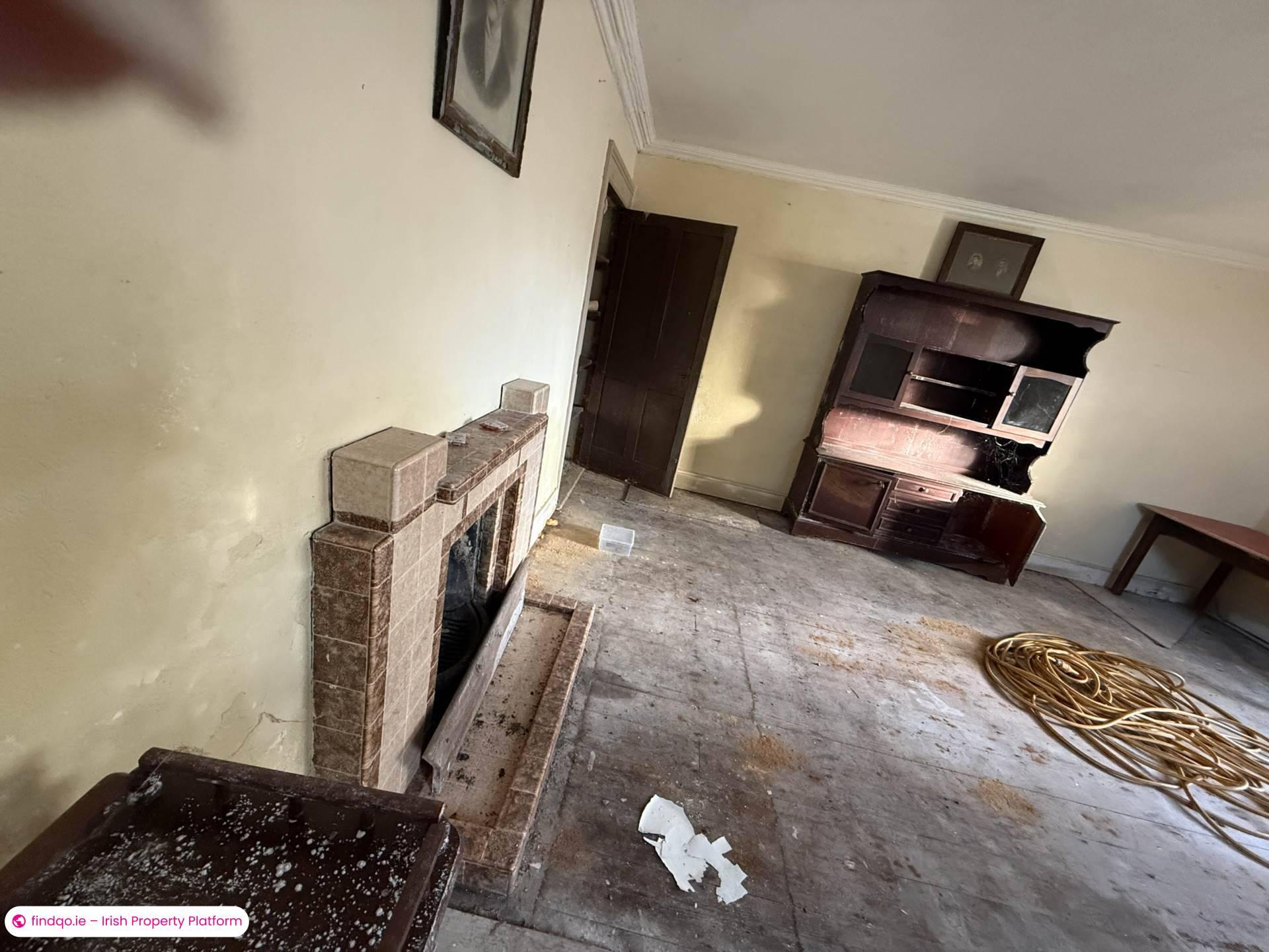 Detached house for Sale in Foynes, Limerick, V94 DK60