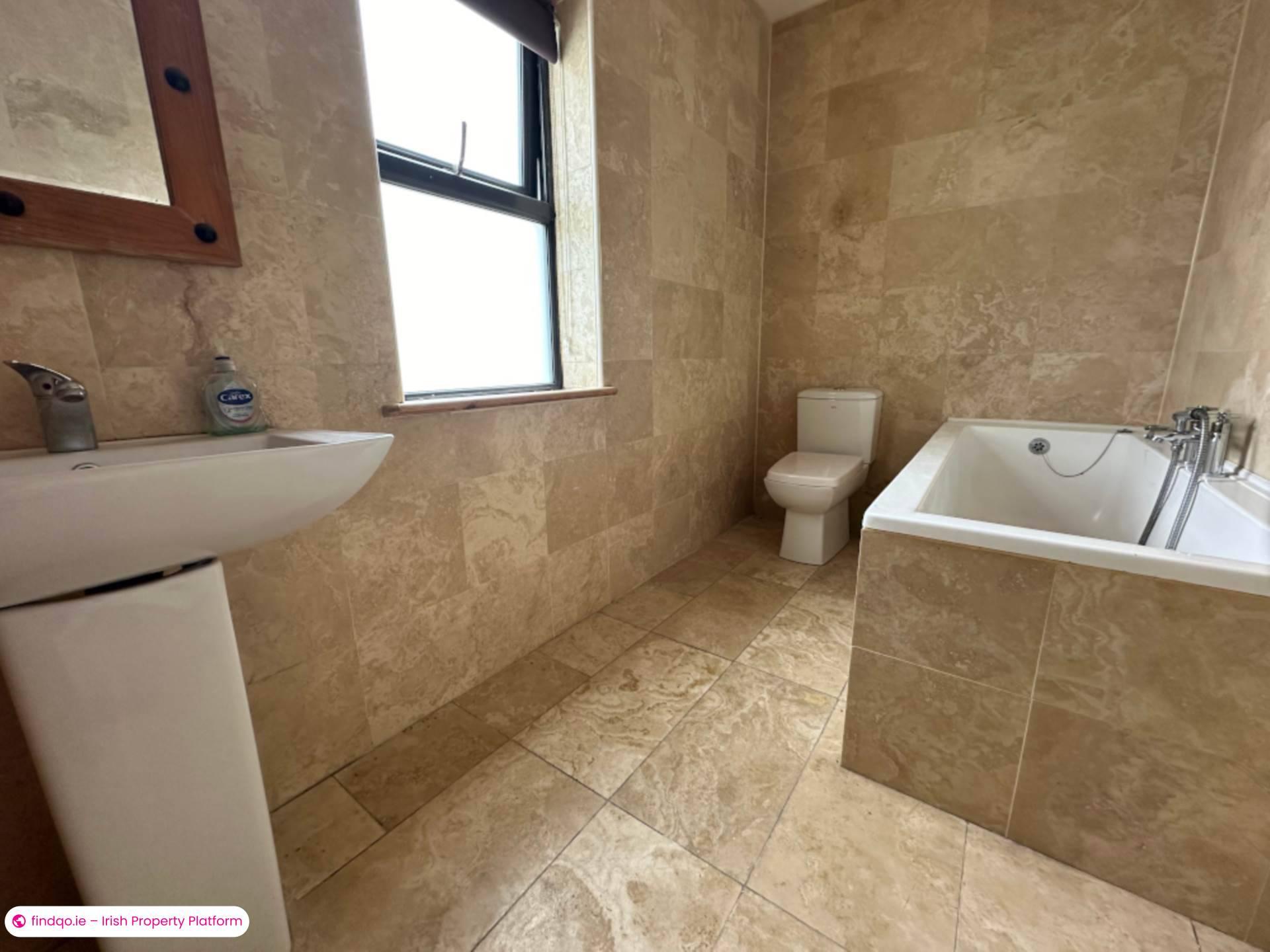 Detached house for Sale in Derrybeg, Donegal