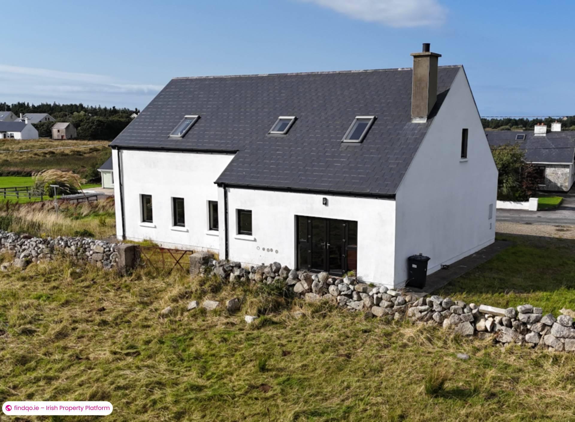 Detached house for Sale in Derrybeg, Donegal