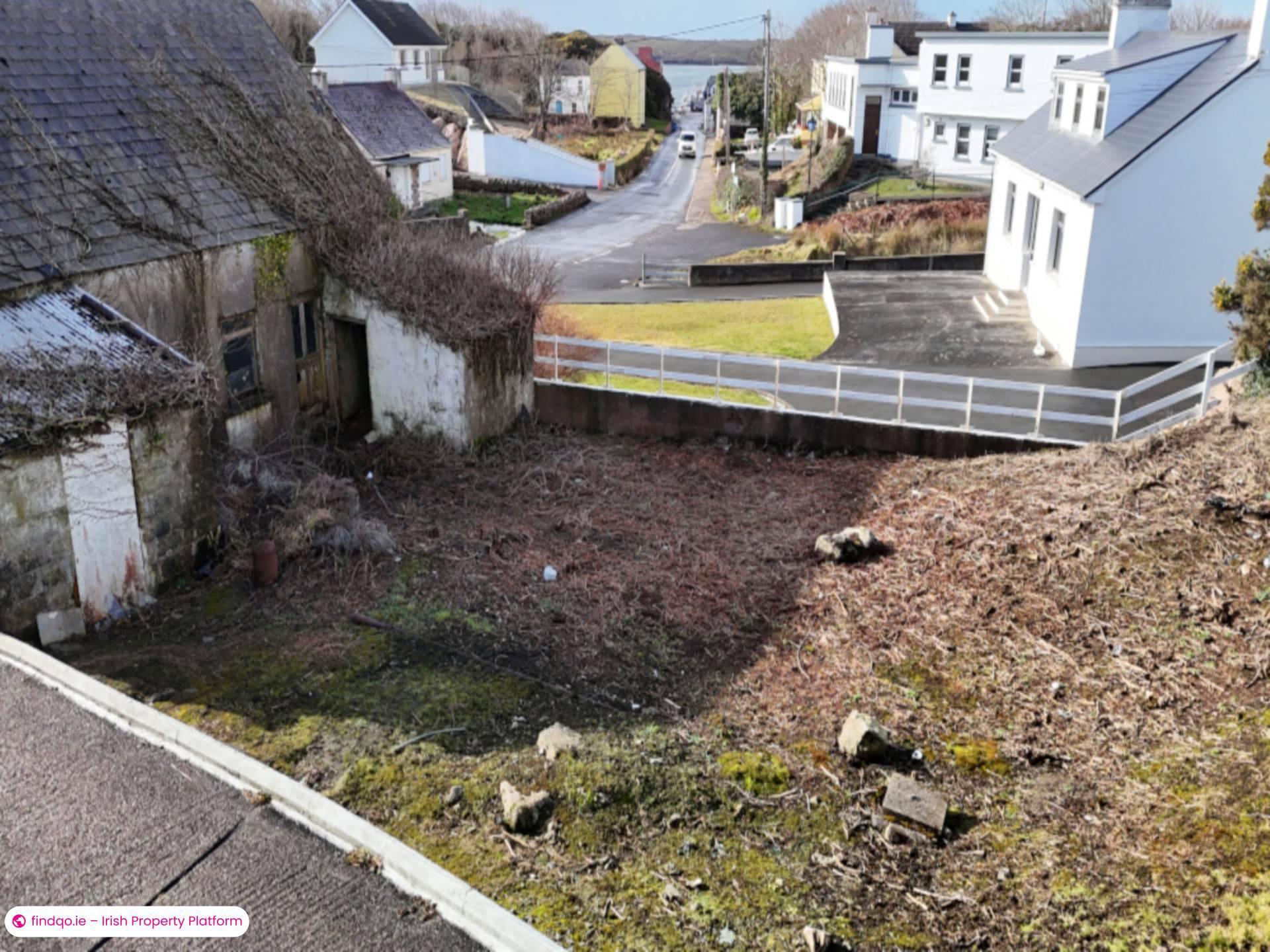 Detached house for Sale in Burtonport, Donegal