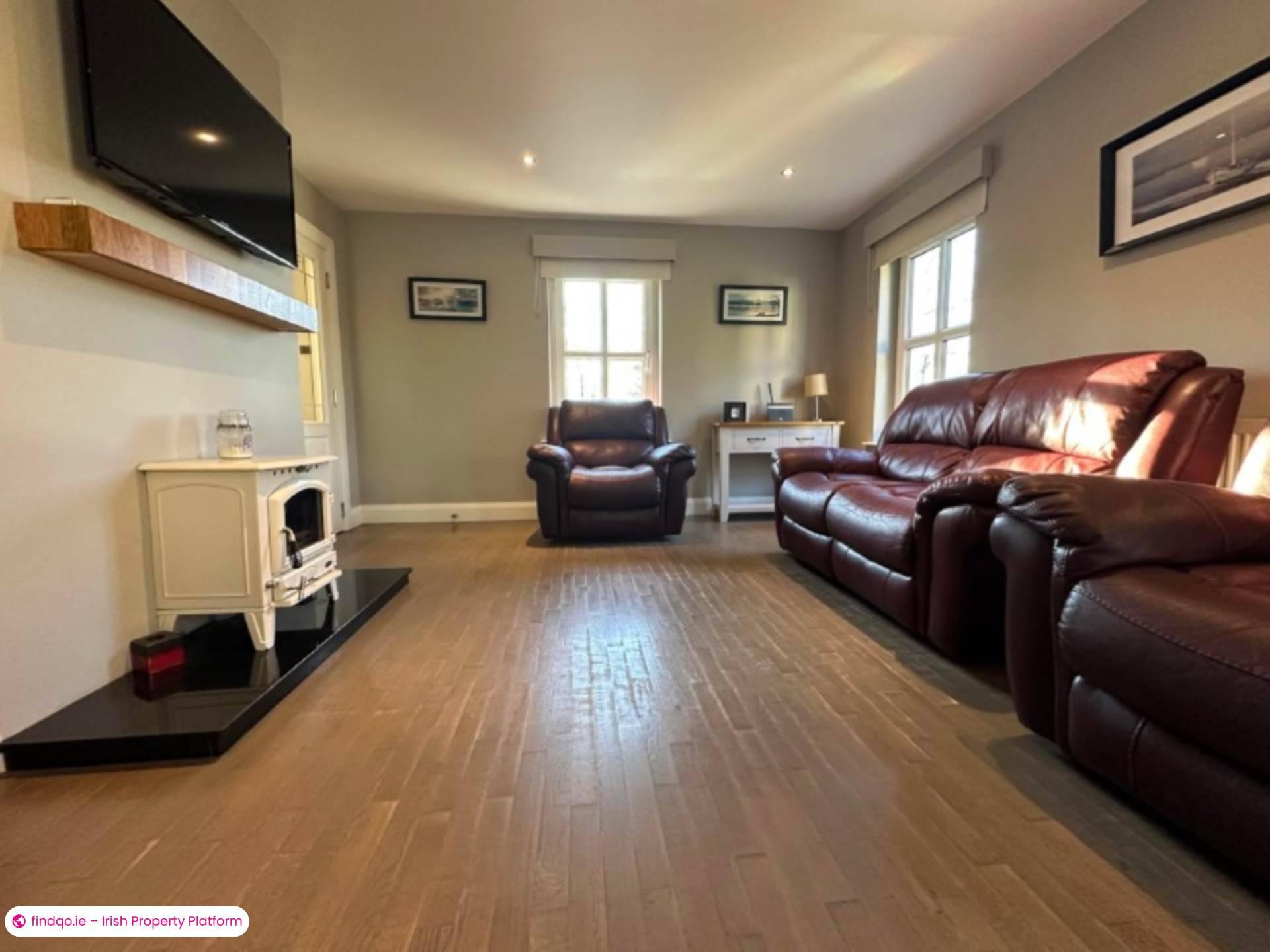 Detached house for Sale in Lettermacaward, Donegal