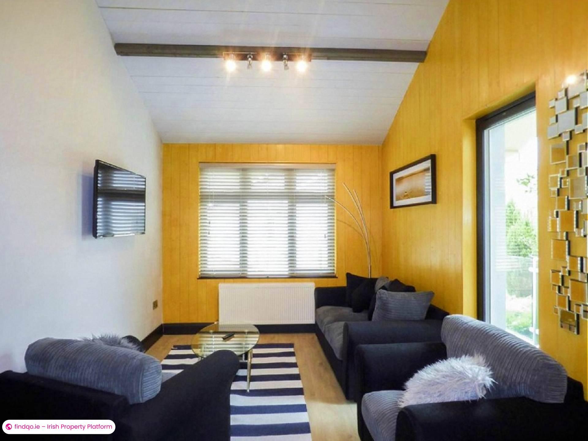 Detached house for Sale in Lettermacaward, Donegal