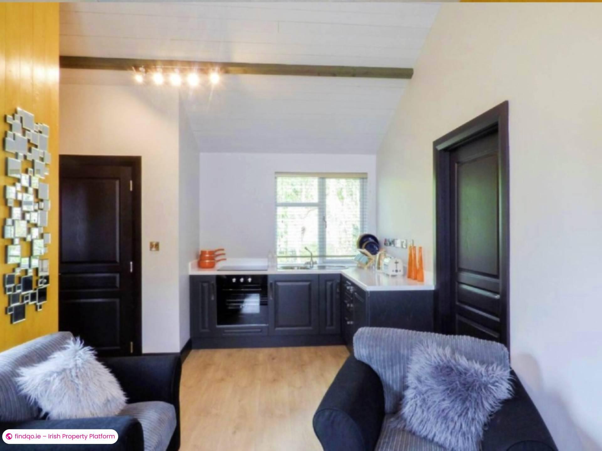 Detached house for Sale in Lettermacaward, Donegal