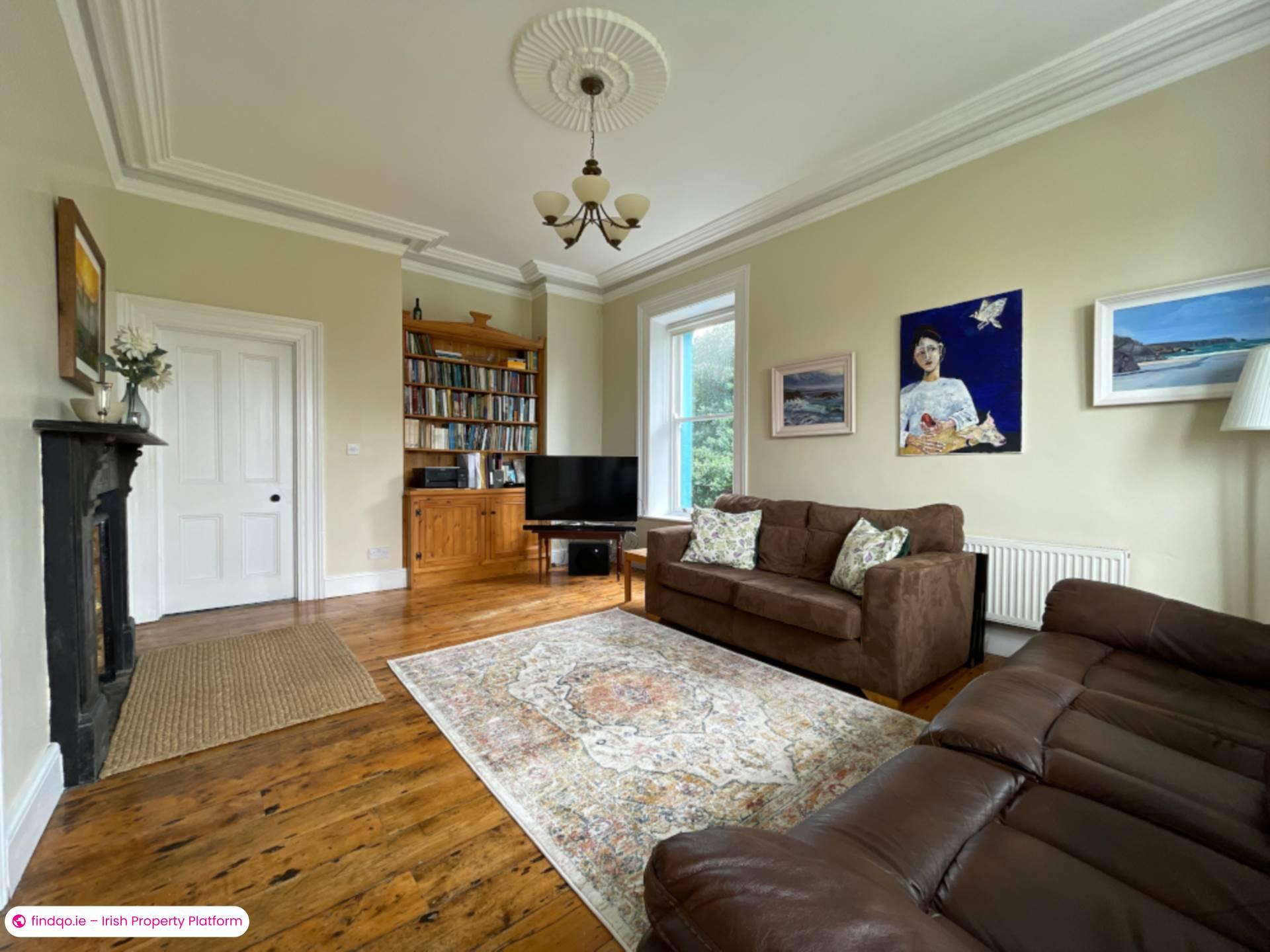 Detached house for Sale in Burtonport, Donegal