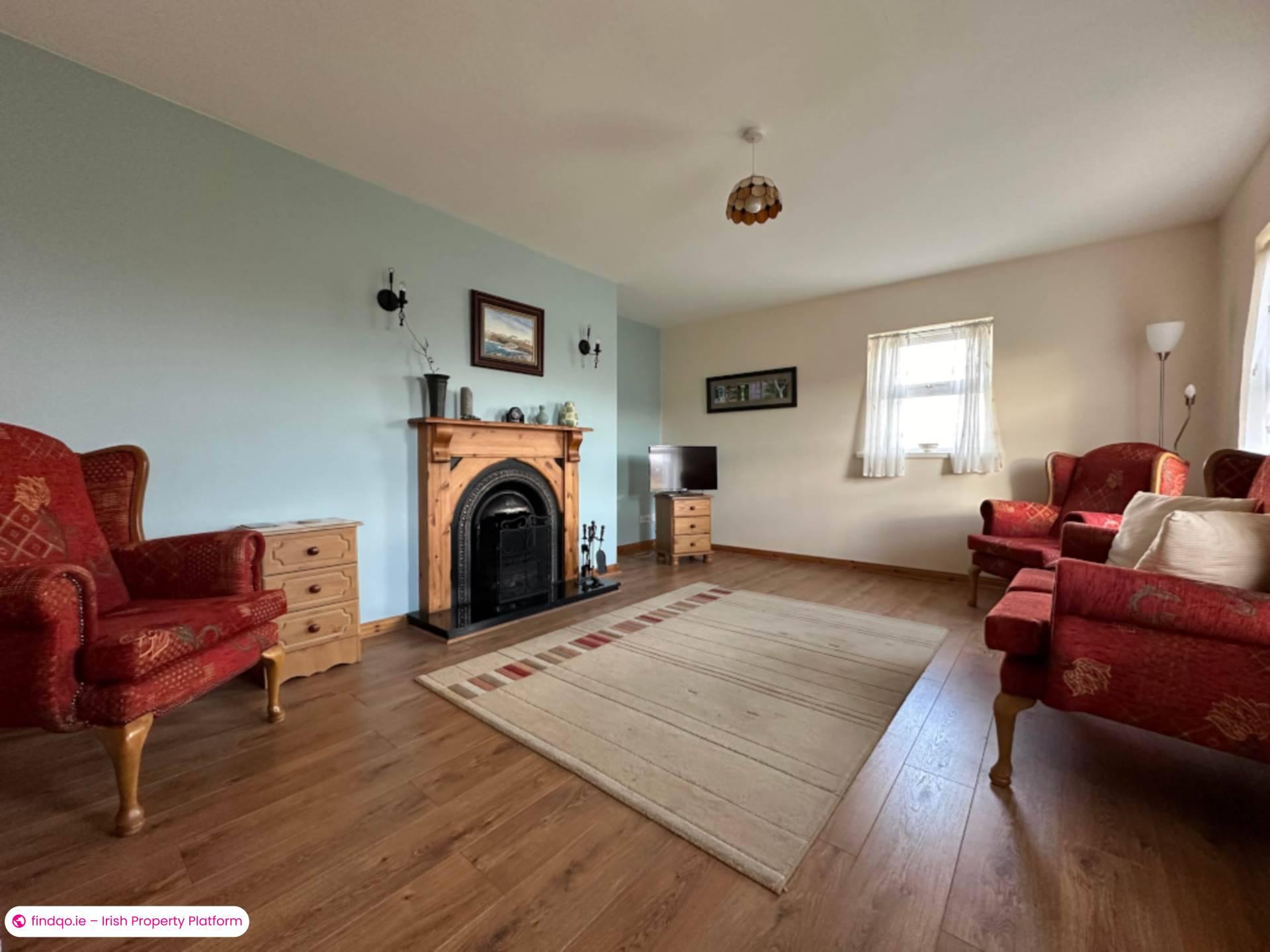 Detached house for Sale in Lettermacaward, Donegal