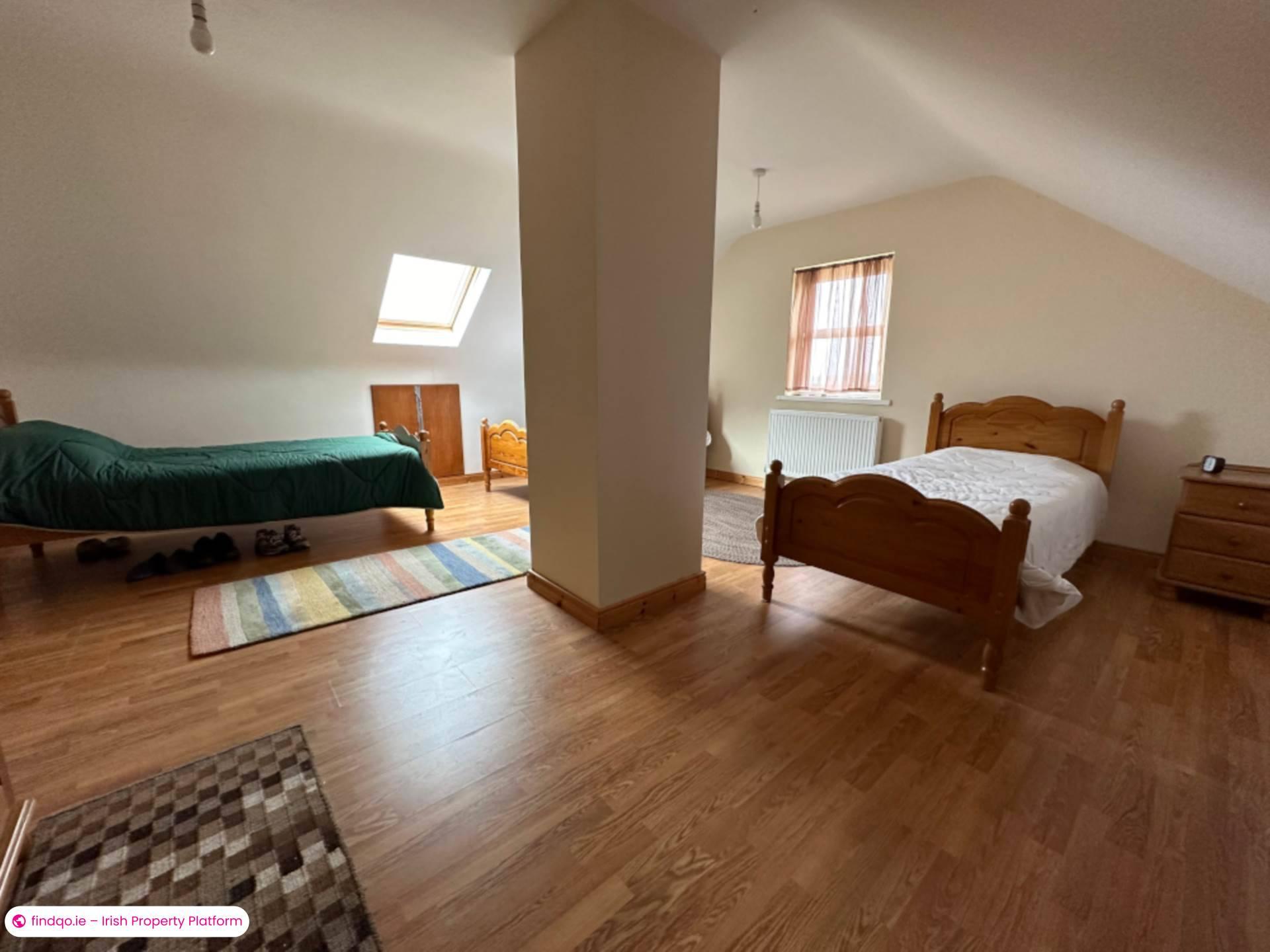 Detached house for Sale in Lettermacaward, Donegal