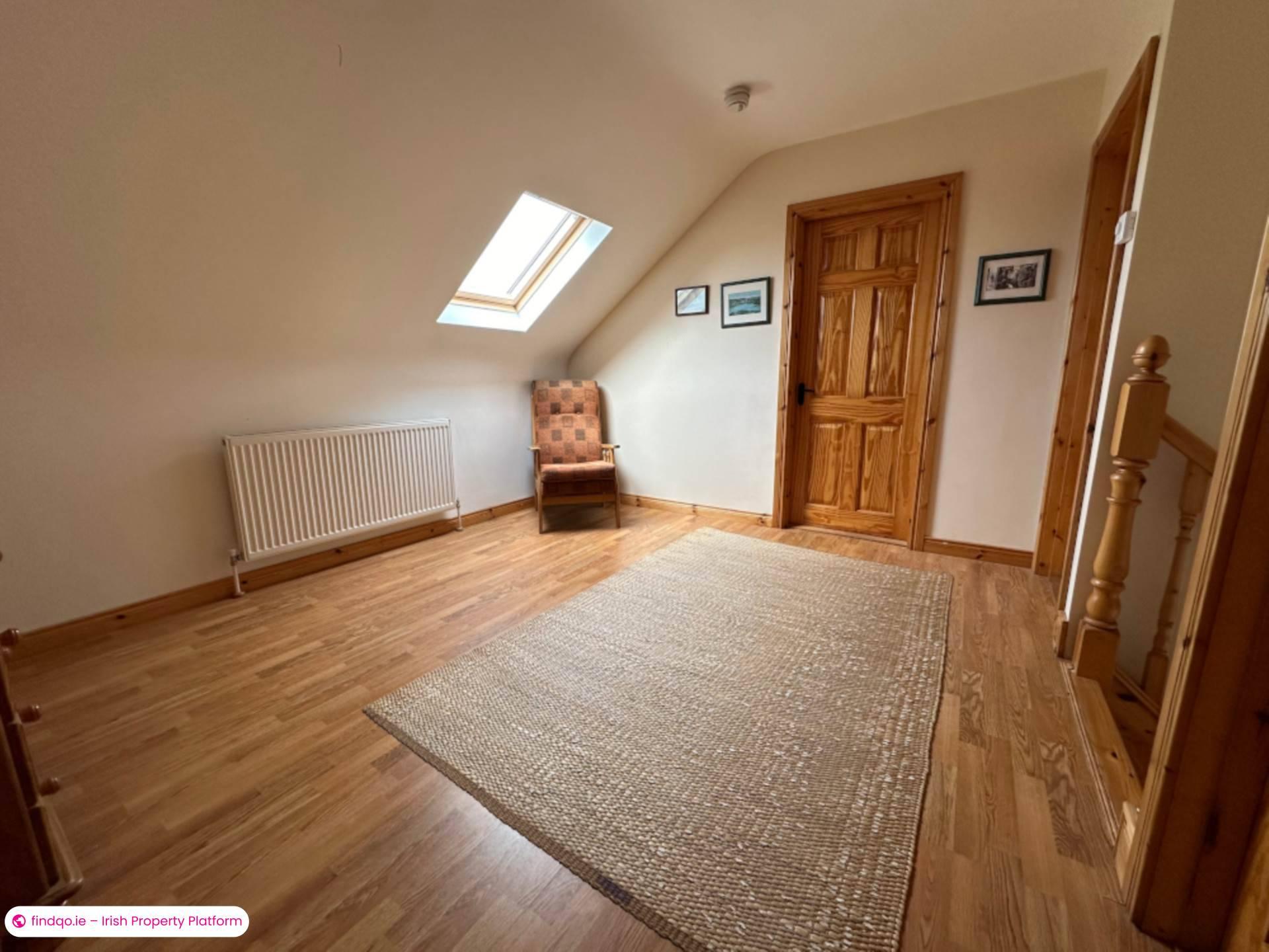 Detached house for Sale in Lettermacaward, Donegal