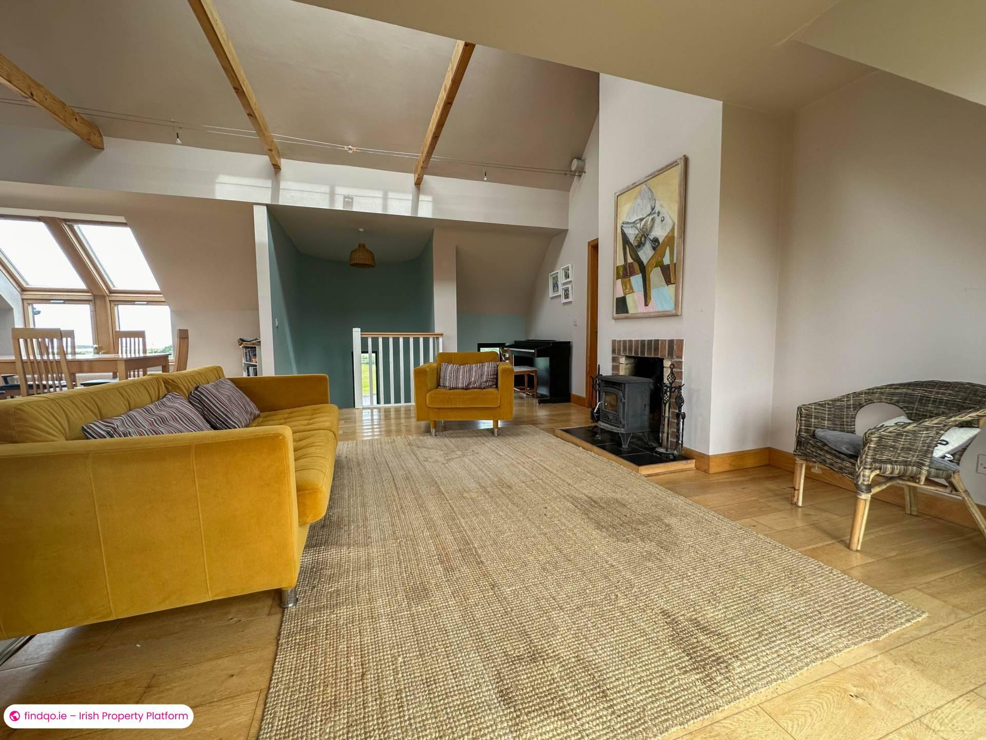 Detached house for Sale in Derrybeg, Donegal