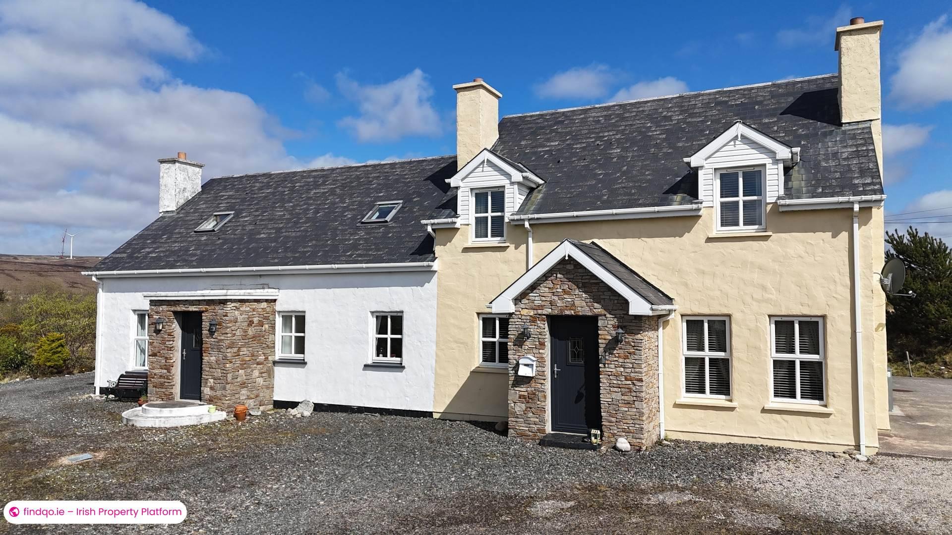 Semi-detached house for Sale in Gweedore, Donegal