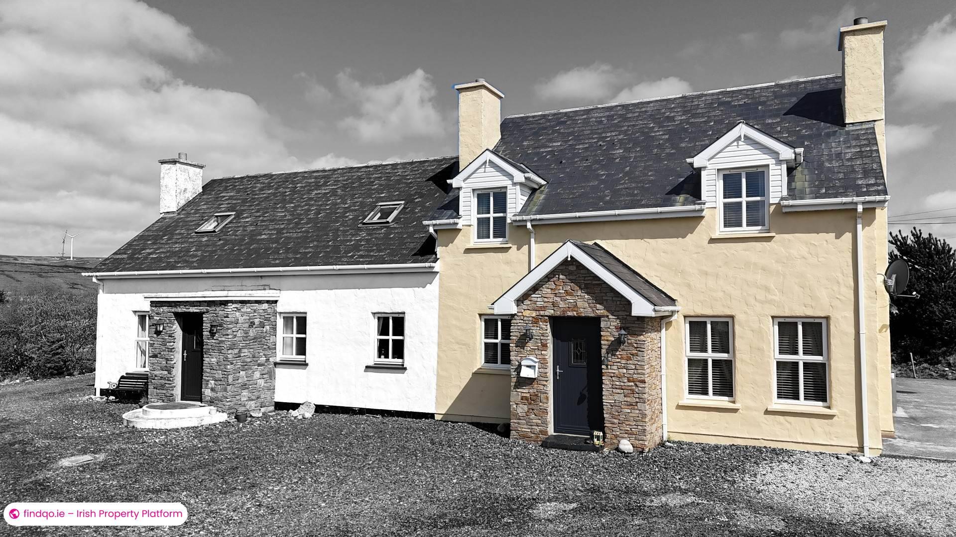 Semi-detached house for Sale in Gweedore, Donegal