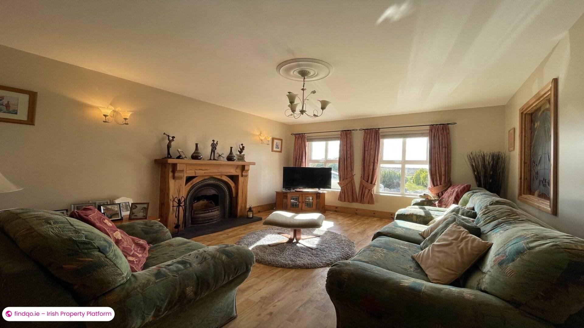 Semi-detached house for Sale in Gweedore, Donegal