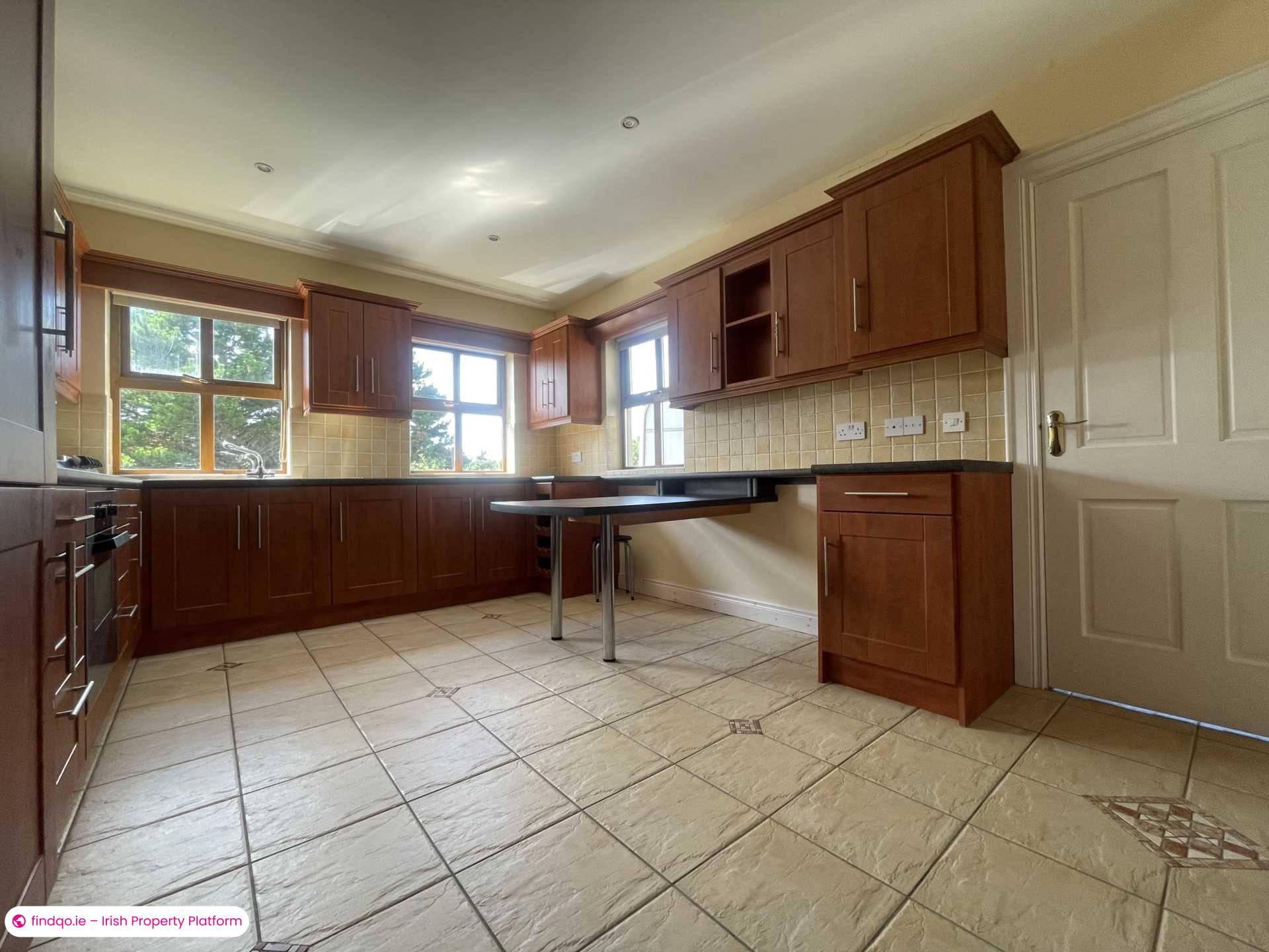 Detached house for Sale in Burtonport, Donegal