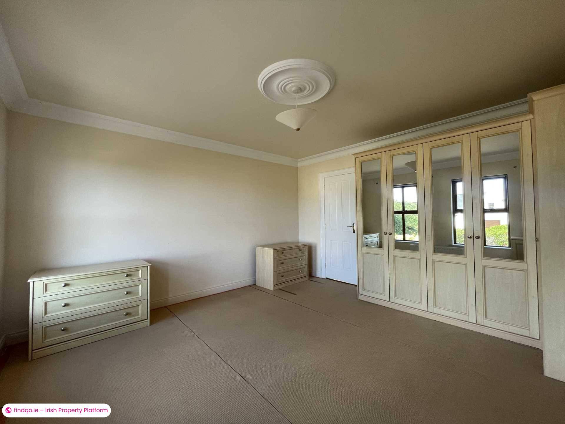 Detached house for Sale in Burtonport, Donegal